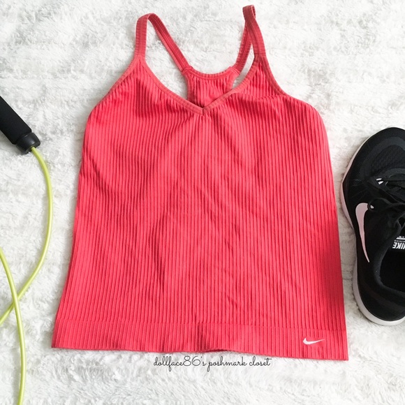 Nike Tops - Nike Dri Fit Ribbed Fitted Stretchy Tank M/L